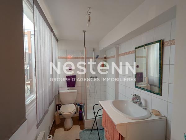 À VENDRE DRAGUIGNAN - Maison de ville avec terrasse sur les toits et double garage - Rare en centre-ville