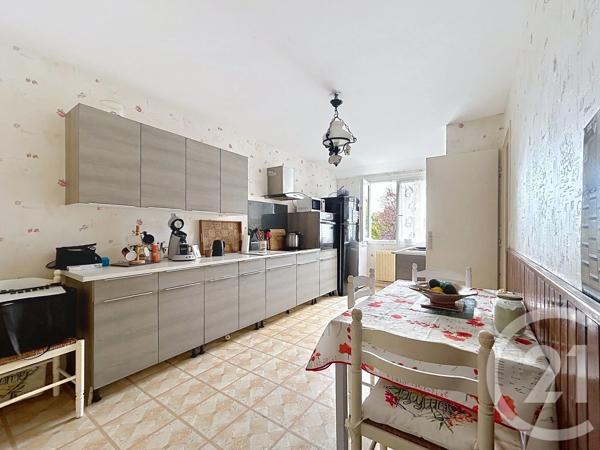 Maison à vendre  6 pièces - 111,08 m 2   CHALONS EN CHAMPAGNE  - 51