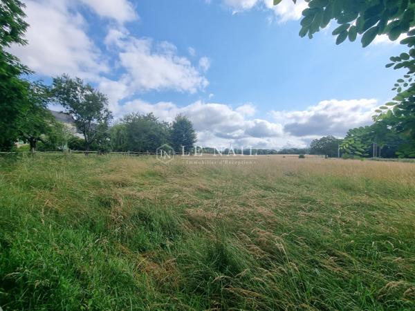 Ancien bâtiment de ferme du XIXe siècle rénové, dans la Sarthe, à vendre