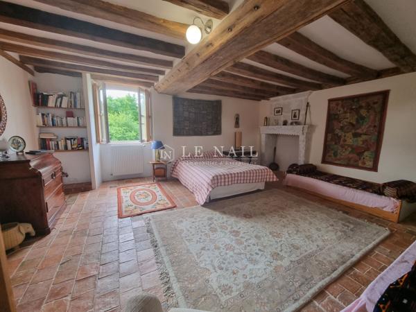 Ancien bâtiment de ferme du XIXe siècle rénové, dans la Sarthe, à vendre