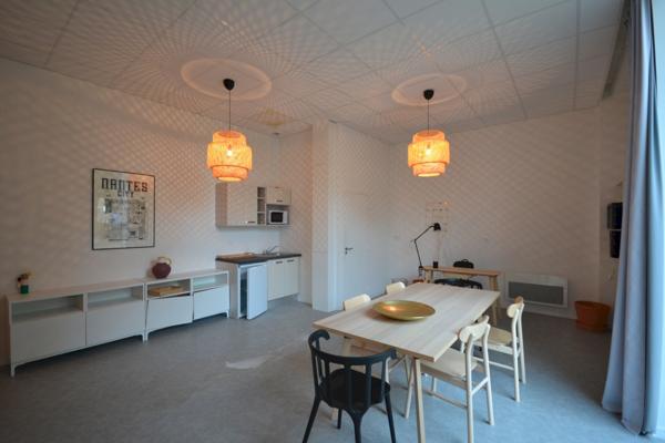 Location local commercial ou professionnel 60 m²