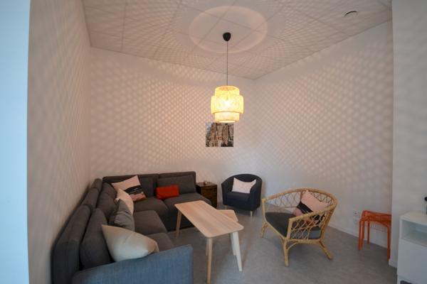 Location local commercial ou professionnel 60 m²