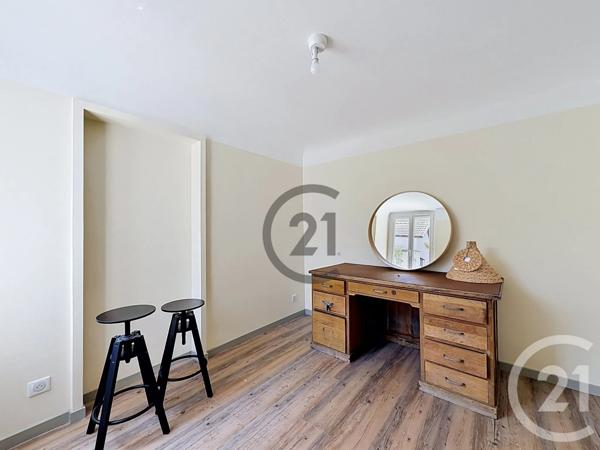 Maison à vendre  9 pièces - 140 m 2   ST JULIEN LES VILLAS  - 10