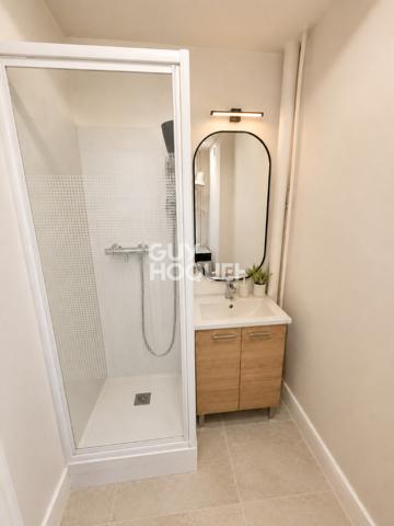 Appartement T4 rénové – balcon – parking – cave – clim réversible