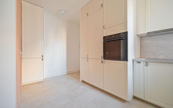Appartement à vendre    2 pièces • 45 m2 Paris 14