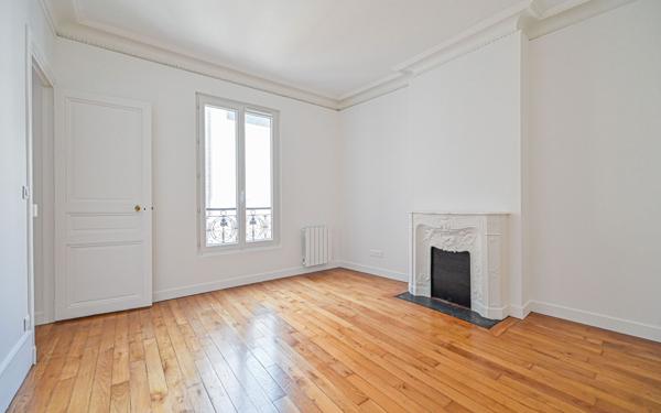 Appartement à vendre    2 pièces • 45 m2 Paris 14