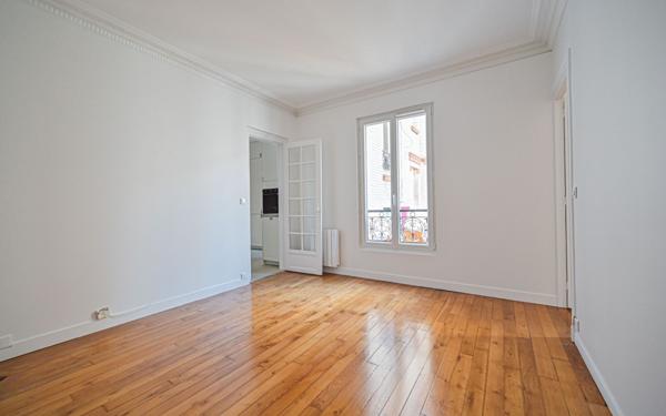 Appartement à vendre    2 pièces • 45 m2 Paris 14