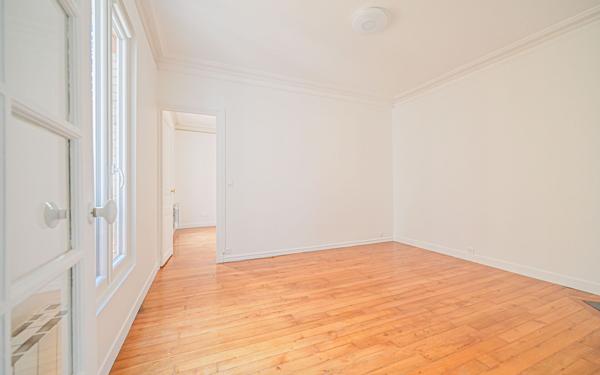 Appartement à vendre    2 pièces • 45 m2 Paris 14