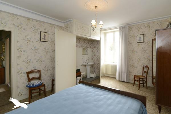 Maison à vendre |  Montmoreau-Saint-Cybard |  6 pièces | 184 m²