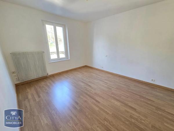 Appartement à louer 3 pièces 48m² Auzat-la-Combelle (63570)