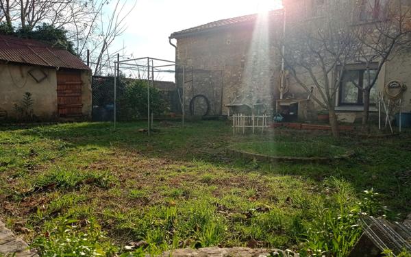 Maison à vendre    6 pièces • 124 m2 Saint-Quentin-la-Poterie