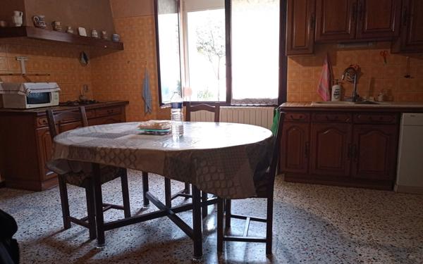 Maison à vendre    6 pièces • 124 m2 Saint-Quentin-la-Poterie