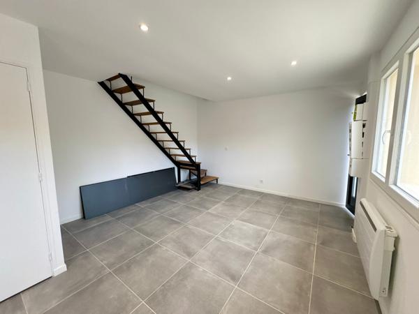 maison F3 de 54 m2 avec cour