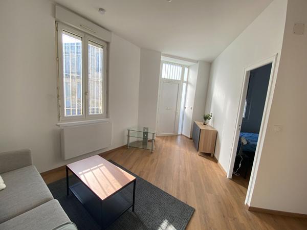 33800 BORDEAUX - Appartement T1 bis à louer meublé
