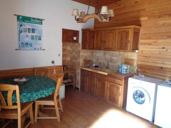 Superbe maison de campagne, 135 m², terrain de 2800 m², vues panoramiques, pas de voisins.