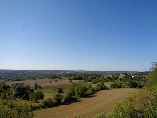 Superbe maison de campagne, 135 m², terrain de 2800 m², vues panoramiques, pas de voisins.