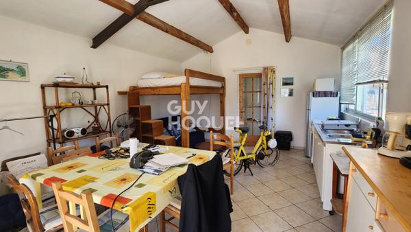 Trois maisons sur une parcelle de 1069m² ! Idéal pour les familles nombreuses