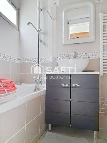 Studio meublé au cœur du quartier historique