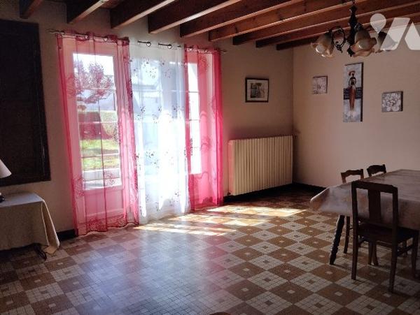 MAISON DE CAMPAGNE de 135 m² /JARDIN 1535 M²