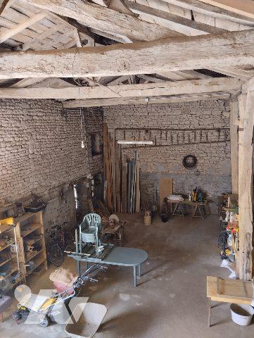 MAISON DE CAMPAGNE de 135 m² /JARDIN 1535 M²