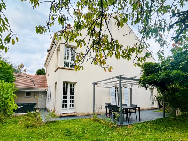 Maison à vendre 7 pièces SAINT-RÉMY-LES-CHEVREUSE (78)