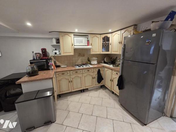 Immeuble de rapport avec 4 appartements - Lorient secteur Kervaric 