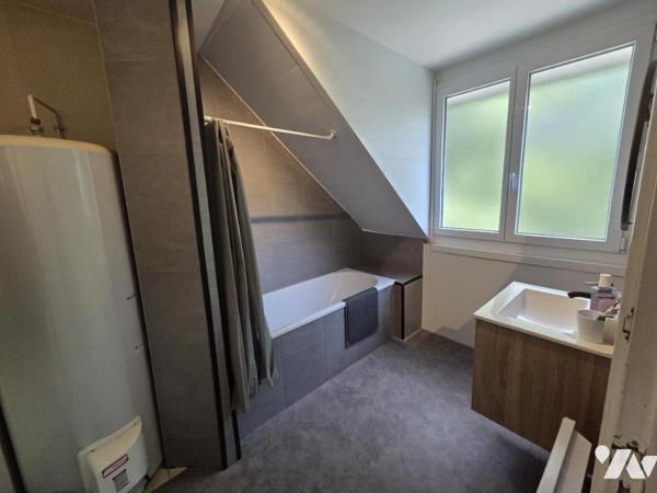 Immeuble de rapport avec 4 appartements - Lorient secteur Kervaric 