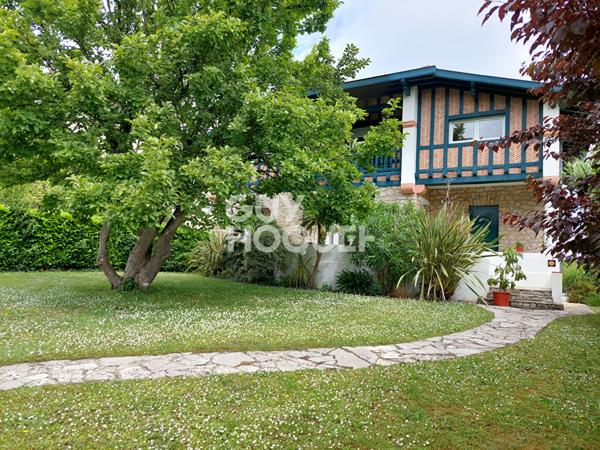 Magnifique Pomade à Dax (quartier St Vincent)