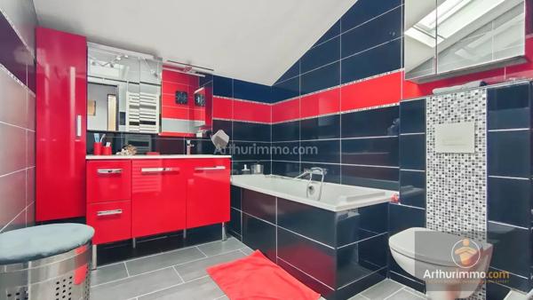 Vente                                                      Maison
                        
                     6 pièces                      111 m2                     à Bondoufle