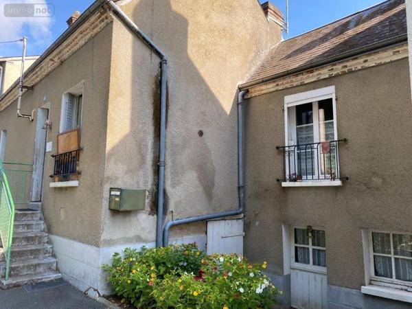 Maison à vendre à Bessé-sur-Braye dans la Sarthe (72310), ref : 41059-856