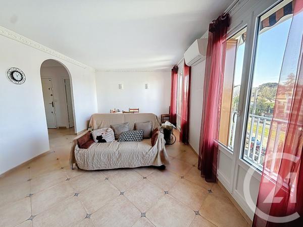 Appartement F4 à vendre  5 pièces - 85,24 m2 CHOISY LE ROI - 94