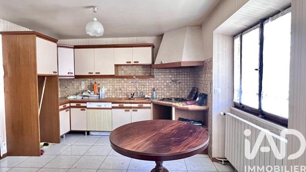 Maison à vendre 4 pièces 200 m² Éloise