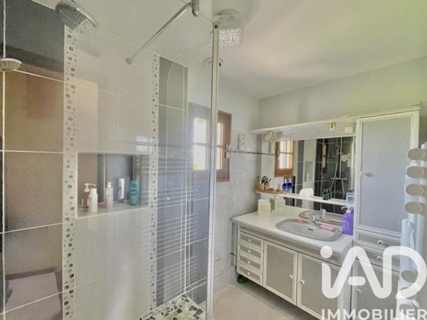 Maison à vendre 5 pièces 105 m² Notre-Dame-d'Oé