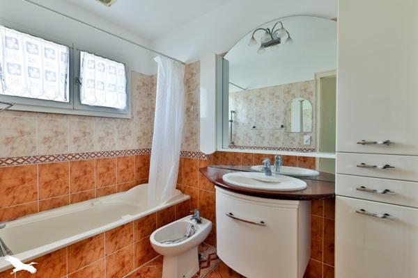 Maison à vendre 208 260 € Châteaubernard 4 p 107 m² DPE E