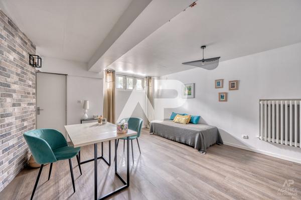 Maison Rueil Malmaison 6 pièce(s) 240m2 €1 299 000 ** - Référence 19456