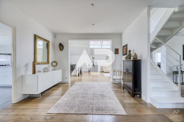 Maison Rueil Malmaison 6 pièce(s) 240m2 €1 299 000 ** - Référence 19456