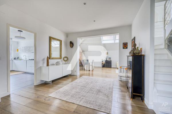 Maison Rueil Malmaison 6 pièce(s) 240m2 €1 299 000 ** - Référence 19456