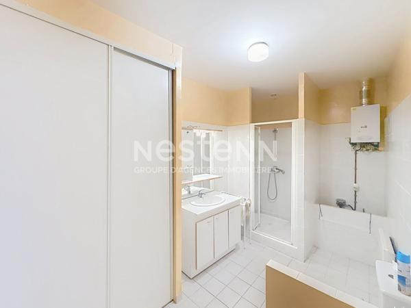 Immeuble de caractère du XVIIe siècle de 232 m² sur 4 niveaux à Sigean (11)