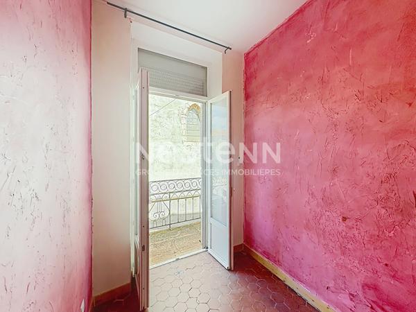 Immeuble de caractère du XVIIe siècle de 232 m² sur 4 niveaux à Sigean (11)