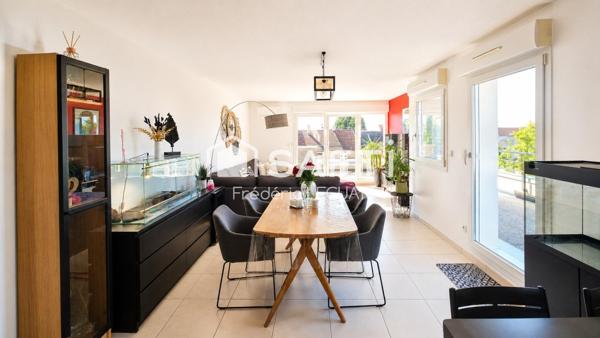 Bel appartement duplex traversant avec vue dégagée