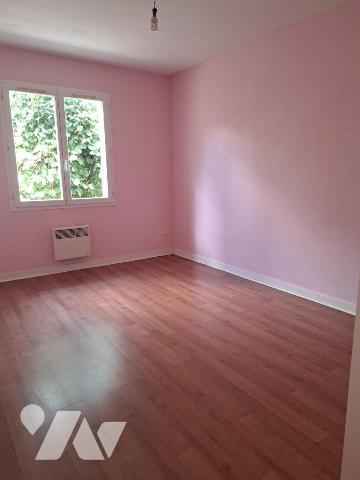 A VENDRE PAVILLON A YVRE L'EVEQUE