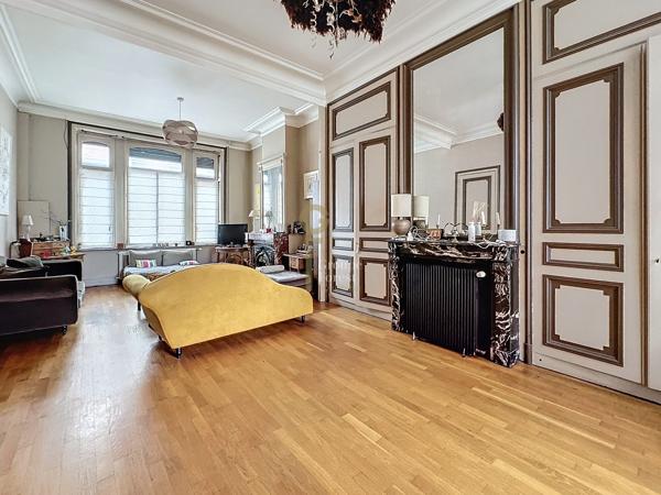 Grande semi bourgeoise de 183 m2 à Tourcoing Gambetta jolie façade