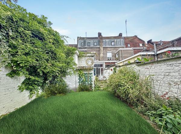 Grande semi bourgeoise de 183 m2 à Tourcoing Gambetta jolie façade