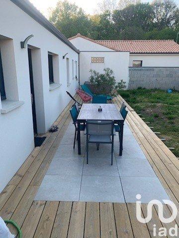 Maison à vendre 5 pièces 99 m² Saint-Aignan-Grandlieu