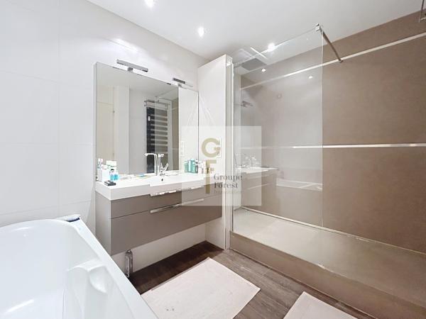 BEL APPARTEMENT T3 AVEC CAVE AUX CLAIRIÈRES