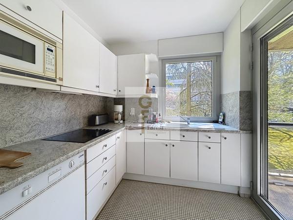 BEL APPARTEMENT T3 AVEC CAVE AUX CLAIRIÈRES