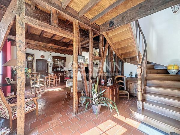 A vendre Maison Mirande centre 8 pièces 190 m2 parc arboré dépendance piscine et garage