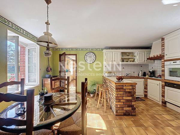 A vendre Maison Mirande centre 8 pièces 190 m2 parc arboré dépendance piscine et garage