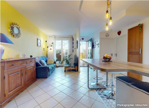 Rumilly - T2 bis de 47 m² en rez-de-jardin avec garage, au calme et proche des commodités