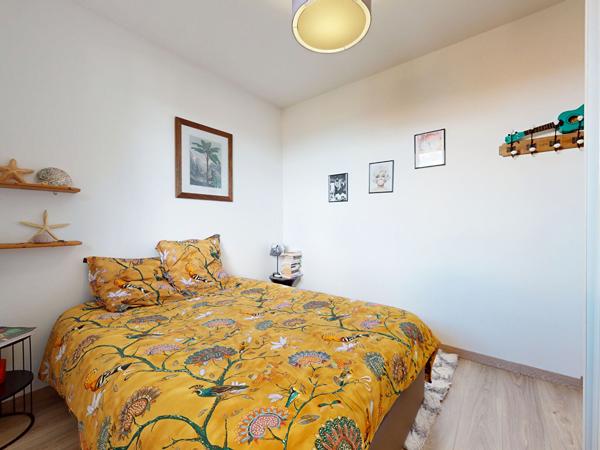 Rumilly - T2 bis de 47 m² en rez-de-jardin avec garage, au calme et proche des commodités